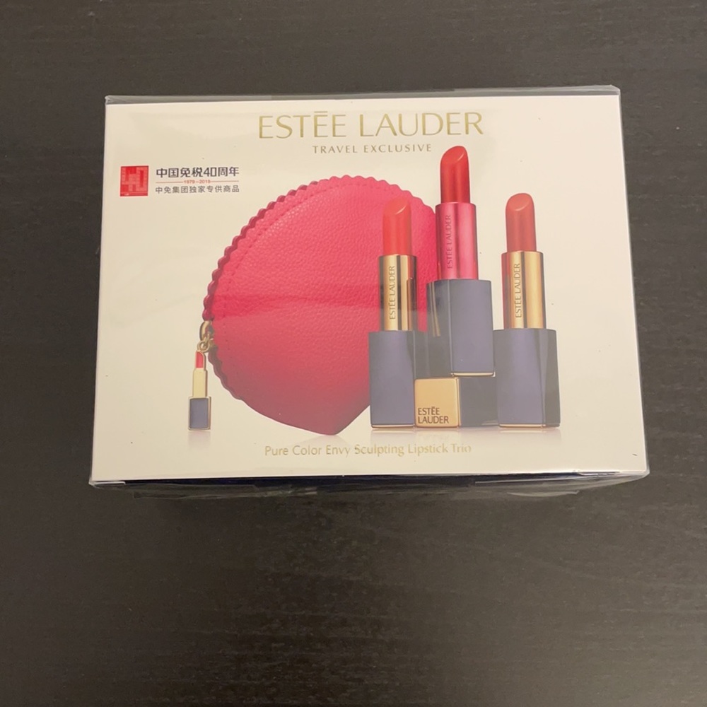 Estēe Lauder lipstick trio